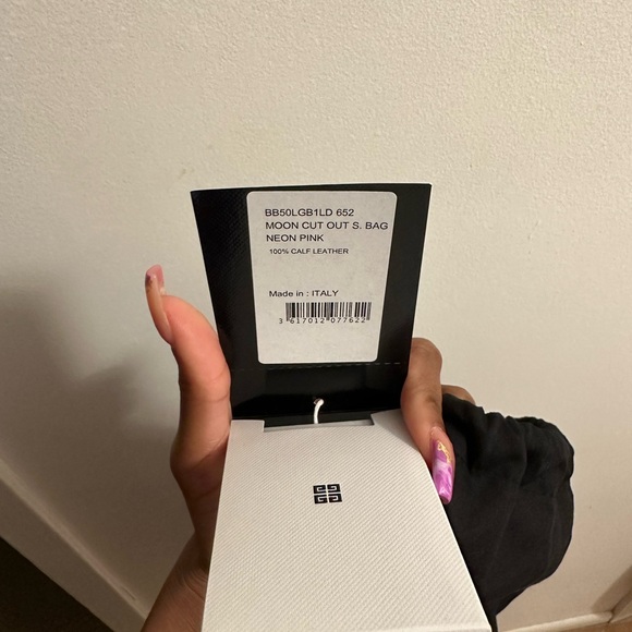 Givenchy Should Bag - Picture 7 of 7